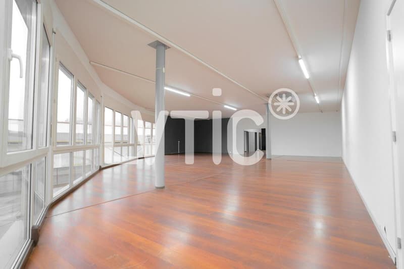 Locaux, bureaux de 336 m2 à louer à Villeneuve (4)