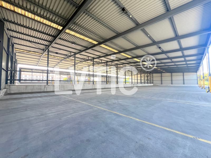 Halles de stockage dès 1000 m2 à louer à St Prex (2)