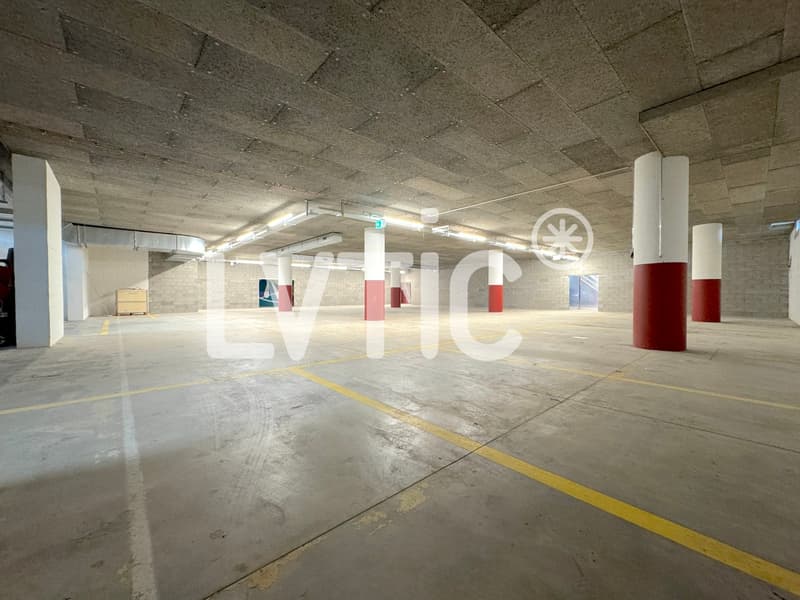 Dépôt de 620 m2 à louer à Bex (1)