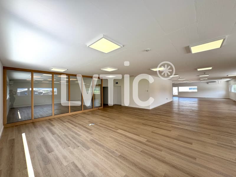 Bureaux, locaux de 410 m2 à louer à Collombey (2)