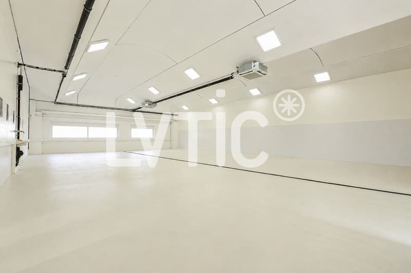 Bâtiment industriel de 1560 m2 à louer à Sierre (4)
