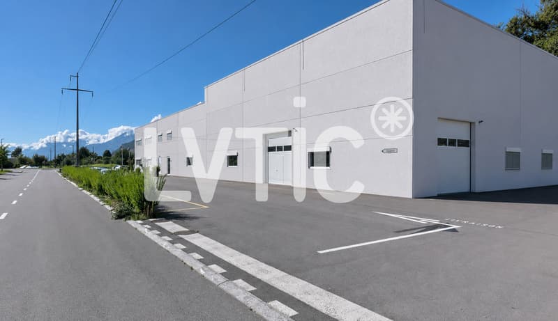 Bâtiment industriel de 1560 m2 à louer à Sierre (11)