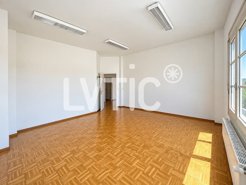 Bureaux de 180 m2 à louer au Mont-sur-Lausanne (5)
