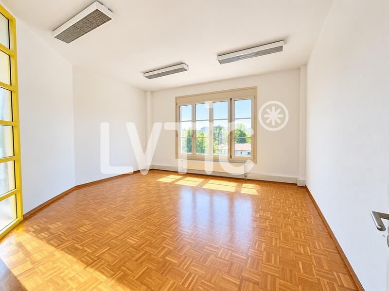 Bureaux de 180 m2 à louer au Mont-sur-Lausanne (8)