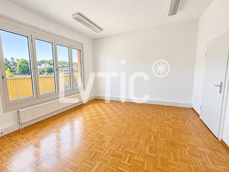 Bureaux de 180 m2 à louer au Mont-sur-Lausanne (9)