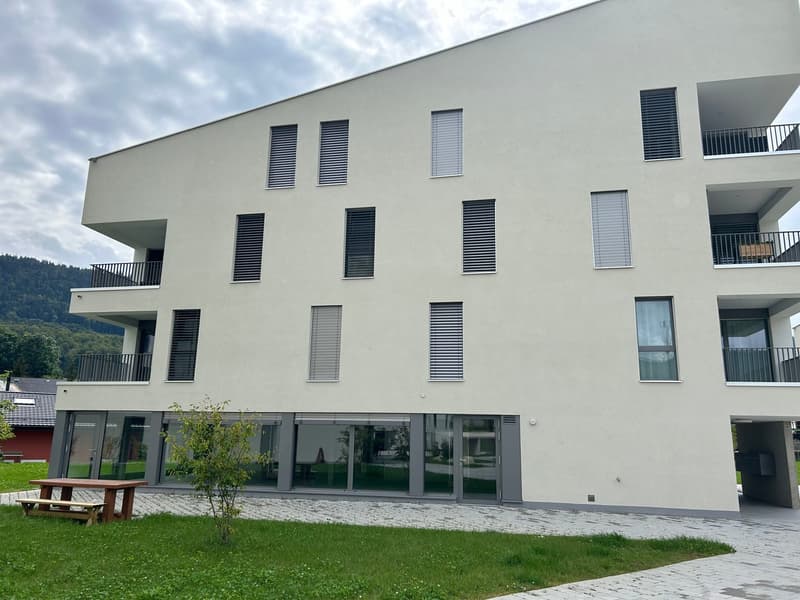 Local commercial de 113 m2 - Lot D-R-3 (2)
