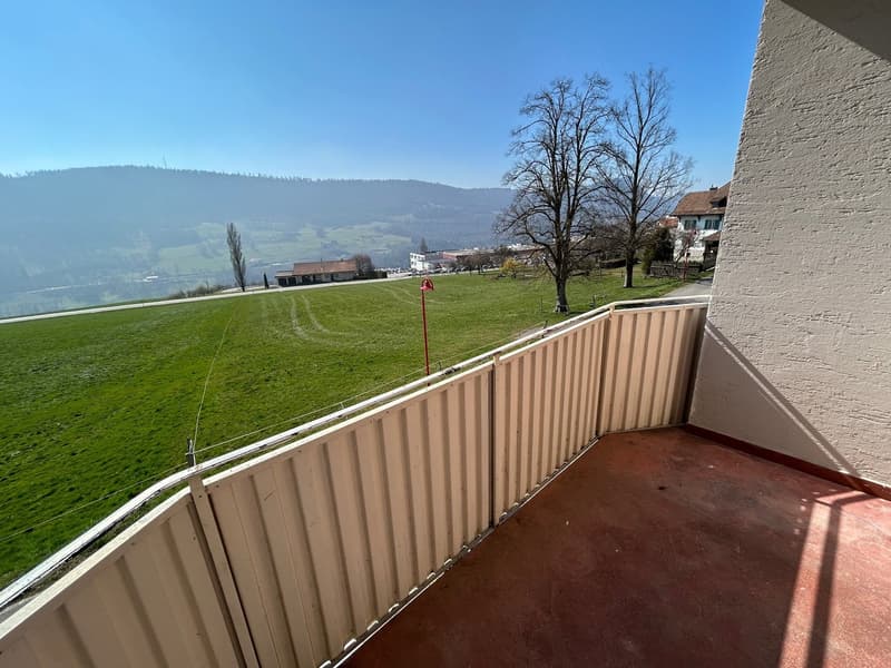 Appartement 4.5 pièces avec balcon à Ballaigues au 2ème étage (5)