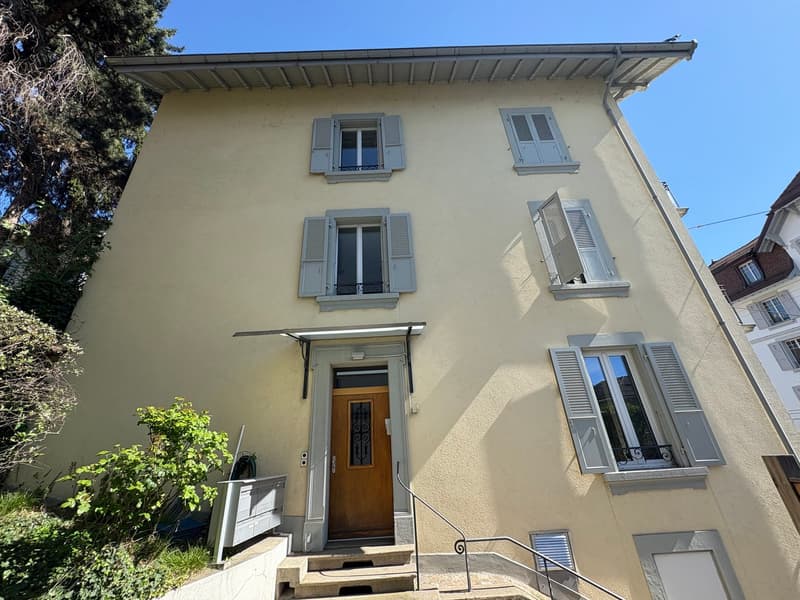 Immeuble locatif de 4 appartements et une surface commerciale à Lausanne. (9)