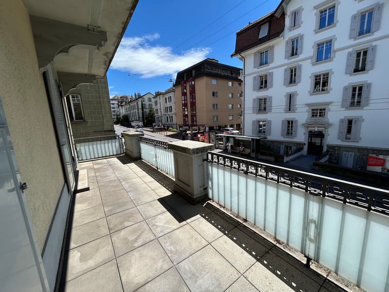 Appartement de 2,5 pièces avec terrasse (3)