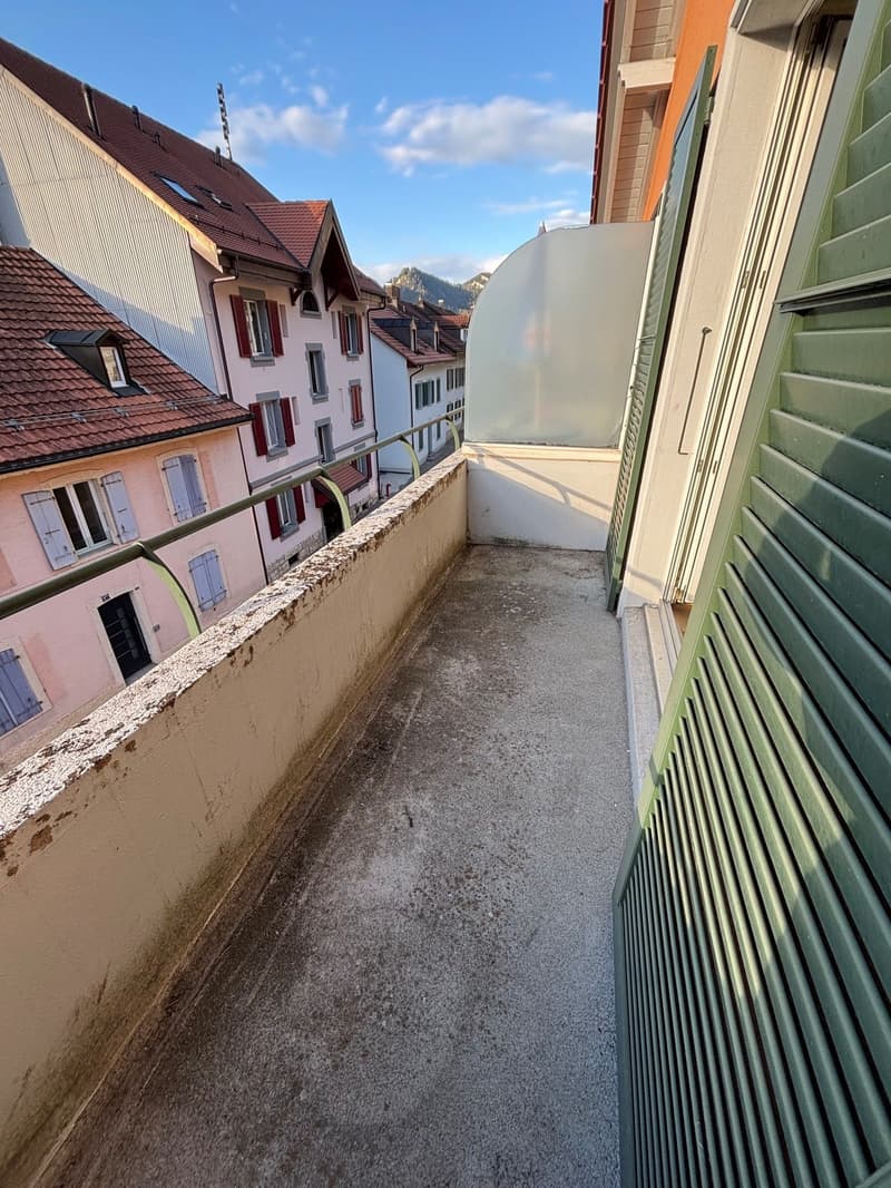 Charmant appartement de 3 pièces avec balcon à Vallorbe (3)