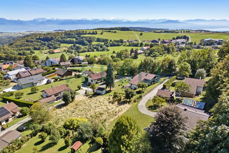 Villa-chalet : un cadre d'exception entre lac et montagnes (4)