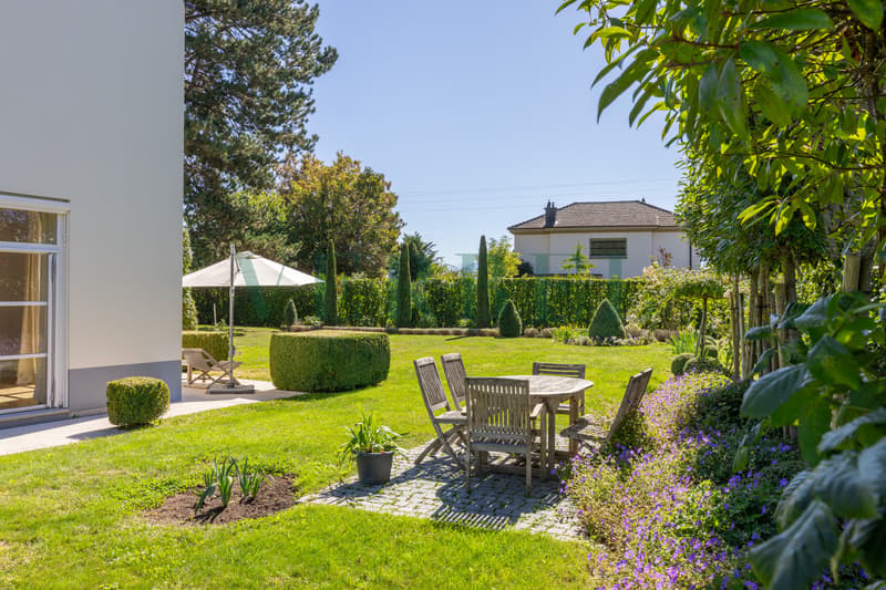 Chaleureuse villa contemporaine (3)