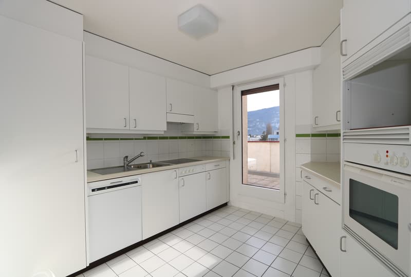 Appartement de 5 pièces en attique avec mezzanine et terrasse à Thônex (9)