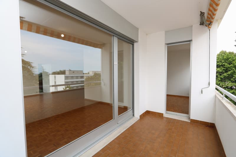 Appartement de 6,5 pièces avec 2 loggias à Versoix (10)