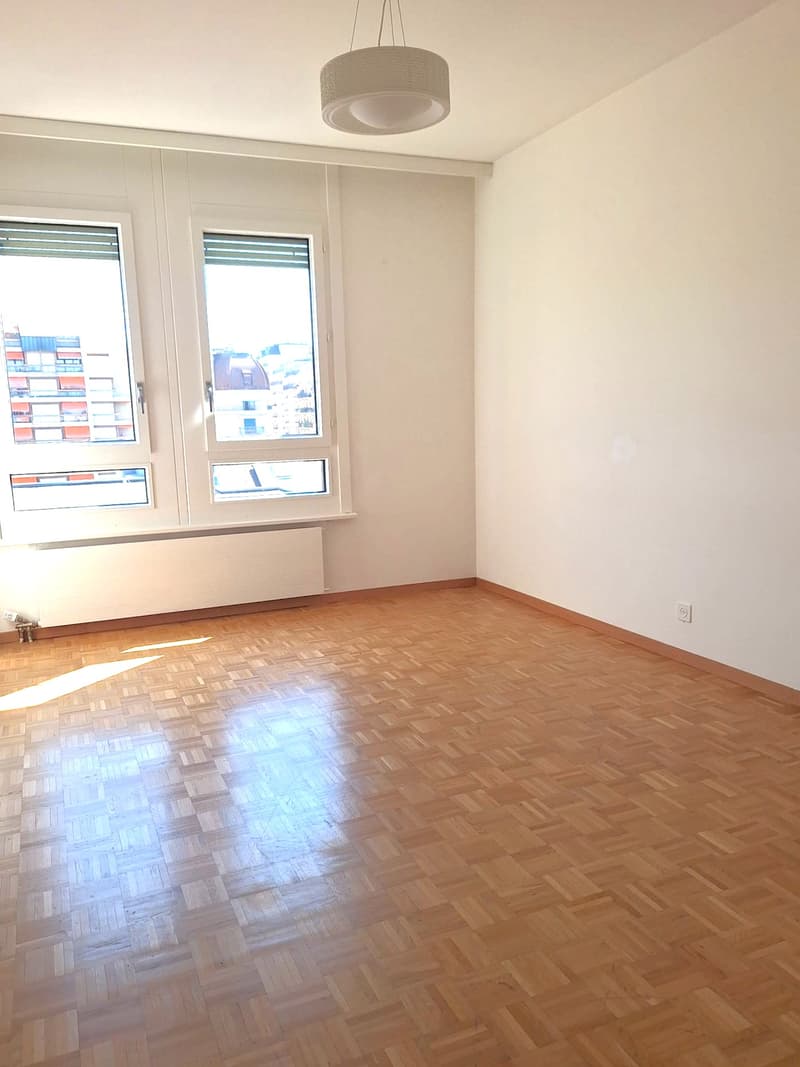 Appartement de 4 pièces avec balcon à Plainpalais (8)