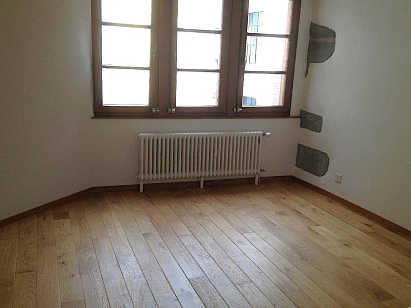 Appartement de 2,5 pièces au Centre-ville (4)
