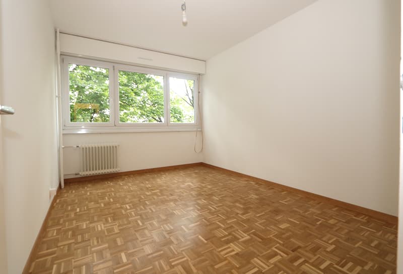 Appartement traversant de 5 pièces avec Loggia à Vernier (10)