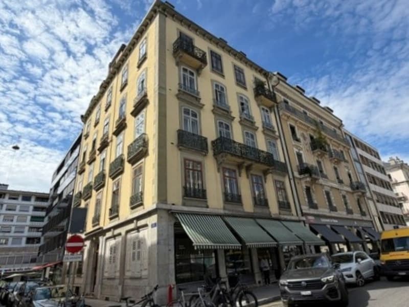 Appartement de 4 pièces dans le quartier de Plainpalais (1)