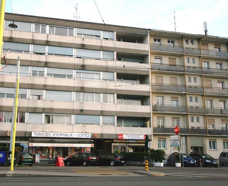 Appartement de 2 pièces aux Acacias (1)