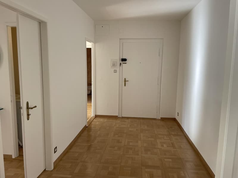 4 1/2 PIECES CONTEMPORAIN AU COEUR DE FLORISSANT (10)
