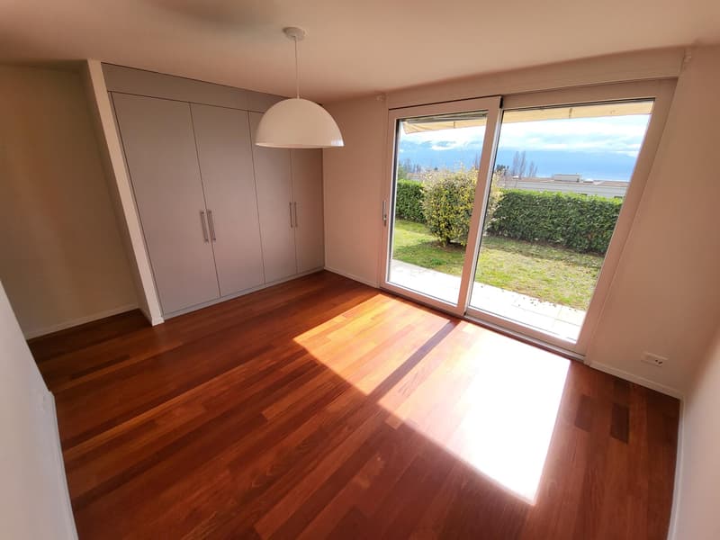 SPLENDIDE APPARTEMENT EN REZ DE JARDIN AVEC VUE LAC ET MONTAGNES A LUTRY (10)