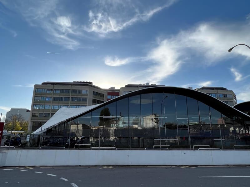 GRAND DEPÔT EN SOUS-SOL A LOUER AU QUARTIER DE L'ETOILE (4)