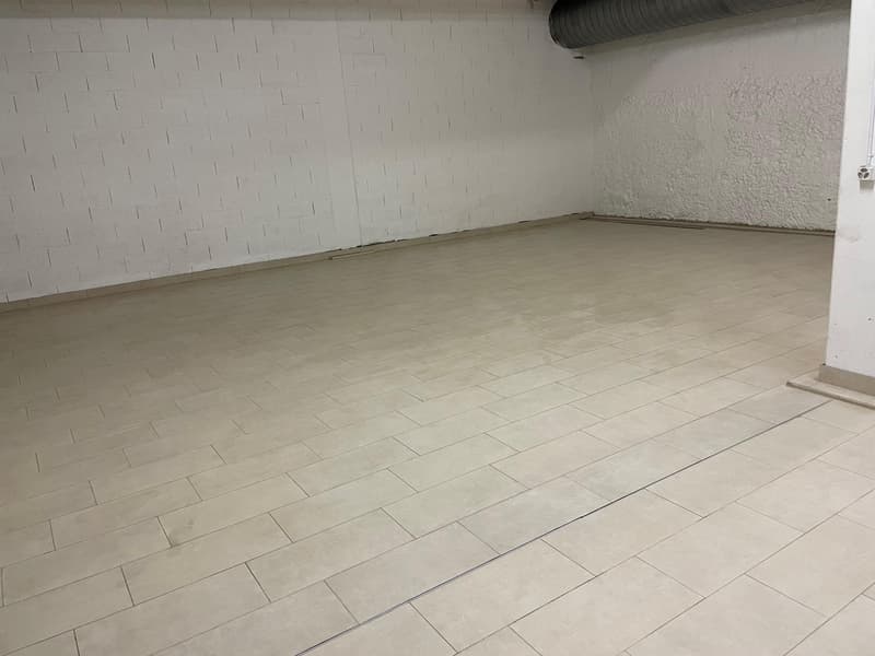 GRAND DEPÔT EN SOUS-SOL A LOUER AU QUARTIER DE L'ETOILE (7)