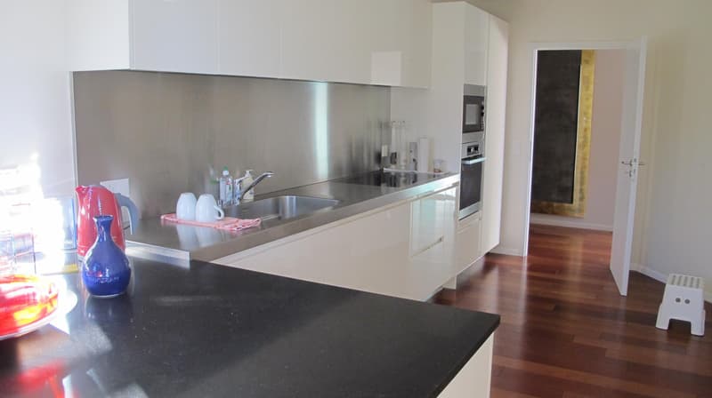 SPLENDIDE APPARTEMENT DE 4 PIECES AVEC VUE PANORAMIQUE A LUTRY (12)