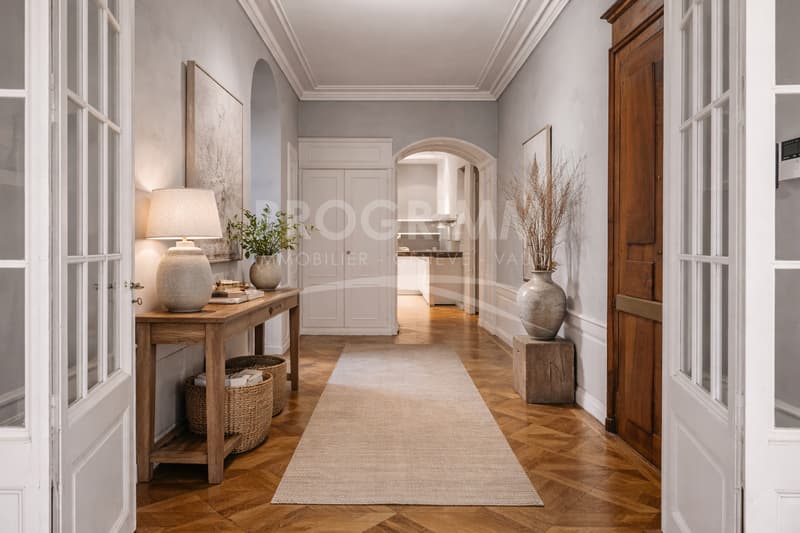 Appartement vieille-ville - 7,5 pièces - place de parking - cave (2)