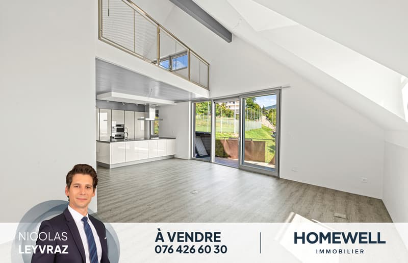 Appartement de prestige rénové avec vue spectaculaire sur le lac ! (1)