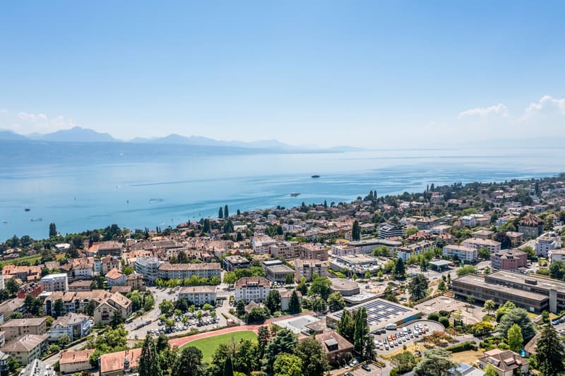 Duplex d'exception avec vue panoramique sur le lac Léman ! (2)
