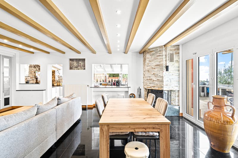 Maison d'exception avec piscine, terrasse, jardin et cuisine extérieur (6)