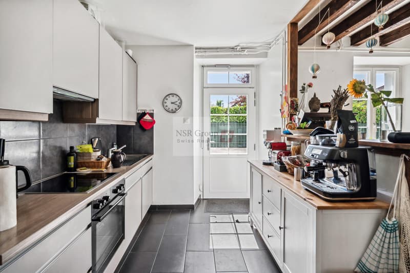 1246 Corsier