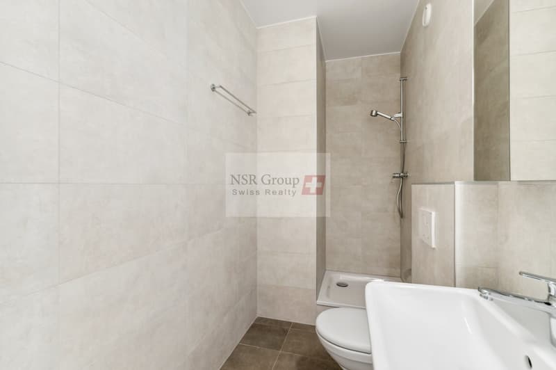 À LOUER ? Appartement rénové de 3 pièces sur la Rive droite (2)