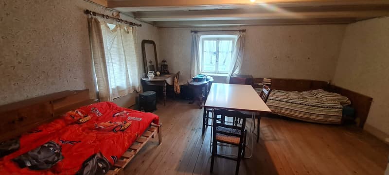 Maison de village à rénover (6)