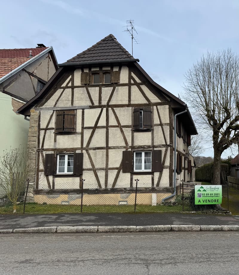 maison à colombages avec beau terrain (4)