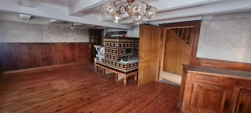 Ferme avec dépendances et hangar (5)