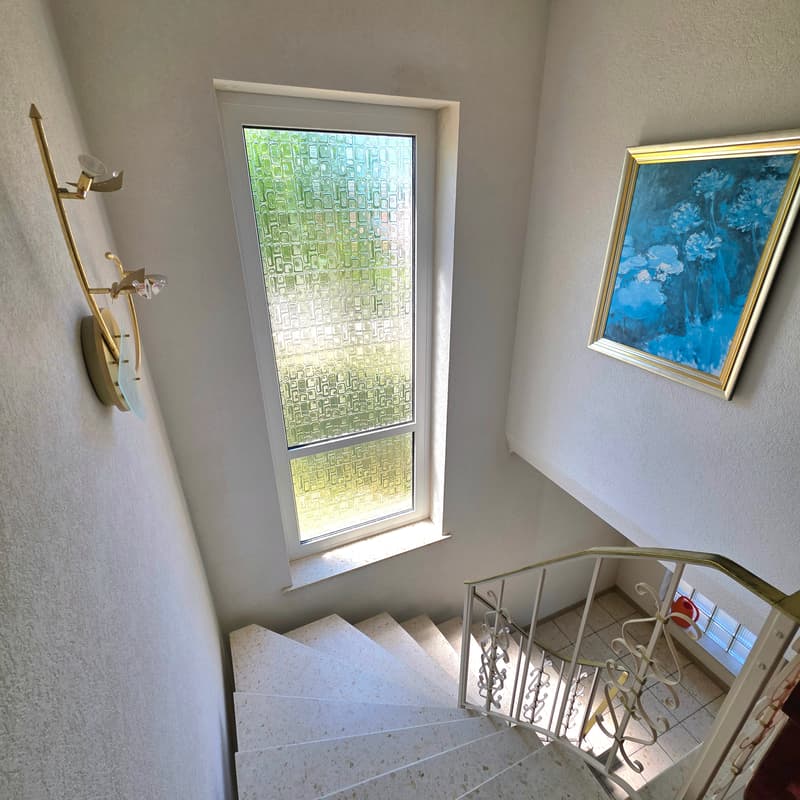 Maison familiale à fort potentiel 156 m² avec grand terrain et vue dégagée (6)