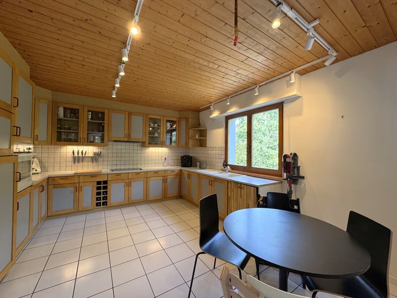 Jolie maison dans un cadre bucolique (6)