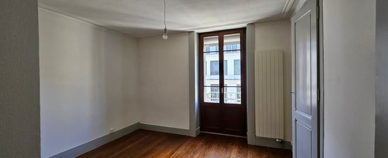 Appartement de 3.5 pièces à louer – Rue des Deux-Ponts, Genève (1)