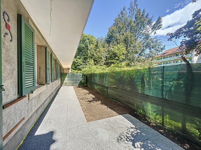 CASATAX Appartement rénové de 7 pièces en rez-de-jardin à Bernex (6)
