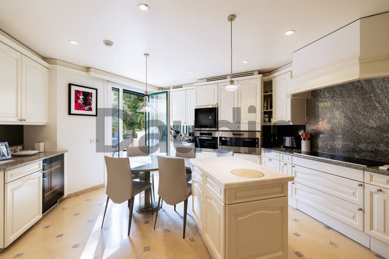 Duplex d'exception d'une surface de 470 m2 pondérés à Champel (6)