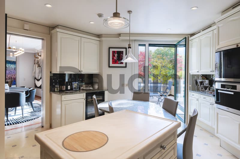 Duplex d'exception d'une surface de 470 m2 pondérés à Champel (5)