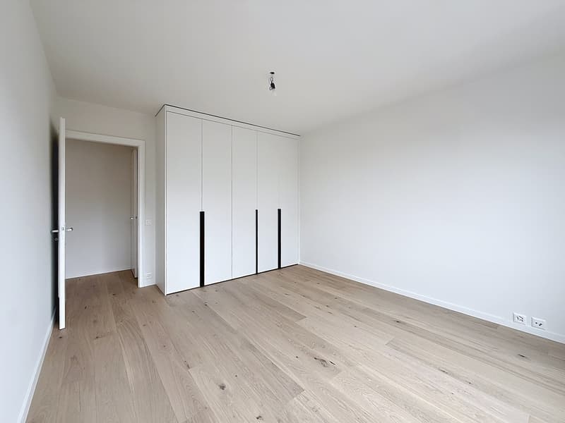Bel appartement de 5 pièces à l'état de neuf au coeur de Champel (2)