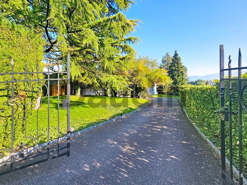 Villa individuelle de 14 pièces entièrement rénovée (2)