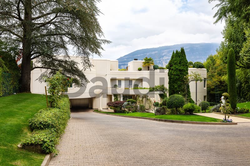 Duplex d'exception d'une surface de 470 m2 pondérés à Champel (1)