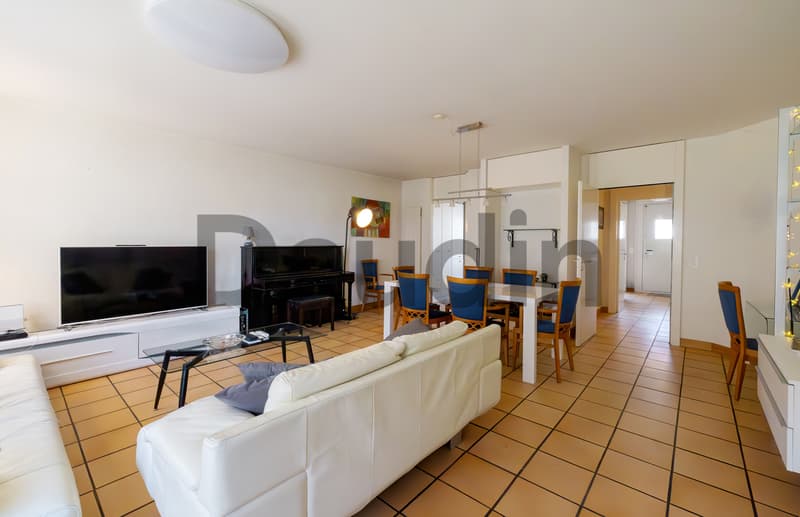 Duplex de 6 pièces en rez-de-jardin au coeur de la campagne genevoise (2)