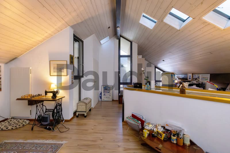 Magnifique villa d'architecte de 6 pièces dans un quartier résidentiel calme (12)