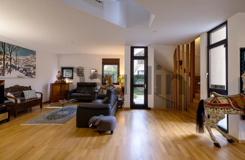 Magnifique villa d'architecte de 6 pièces dans un quartier résidentiel calme (4)