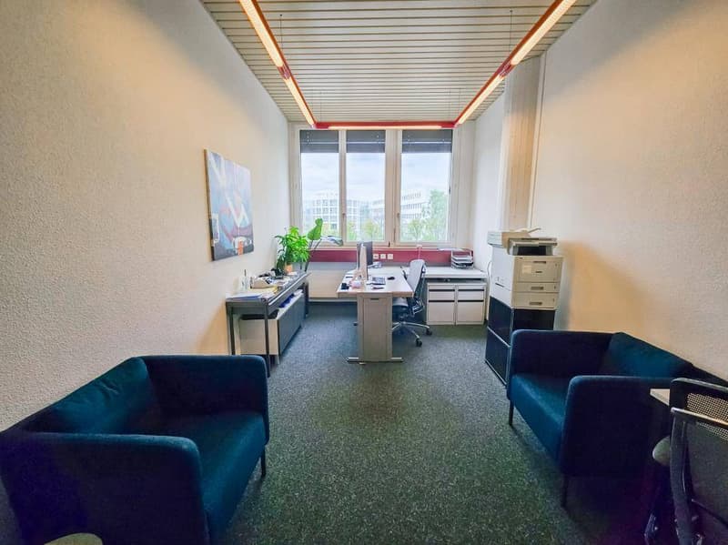 Bureaux/artisanal au 1er étage 234m² à vendre avec 6 places de parking intérieures (4)